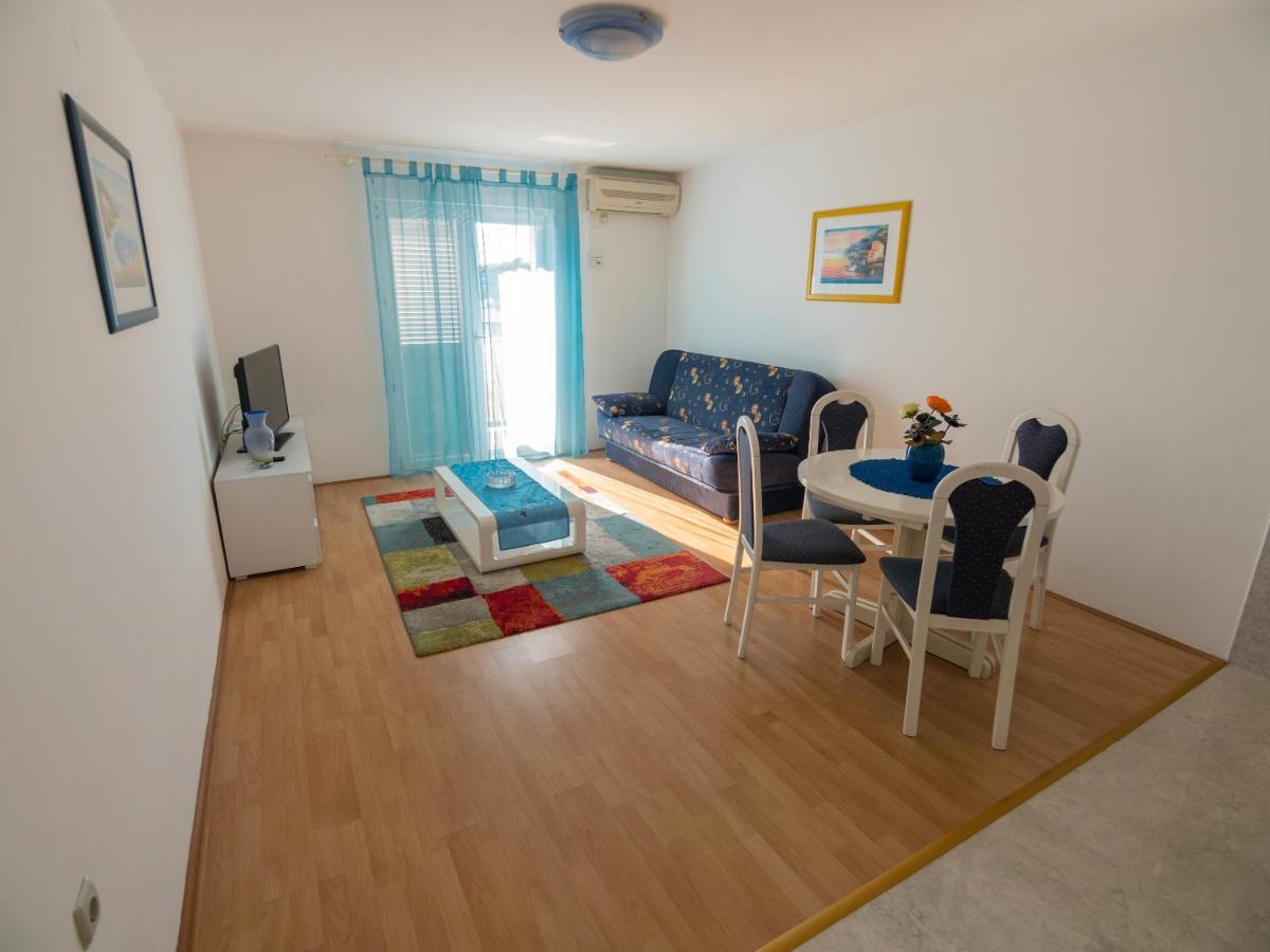 Apartments Bene Banjol Exterior photo